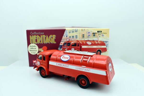 Modellino Camion scala 1:50 Renault faineant citerne ESSO Corgi diecast modellismo da collezione - Image 5