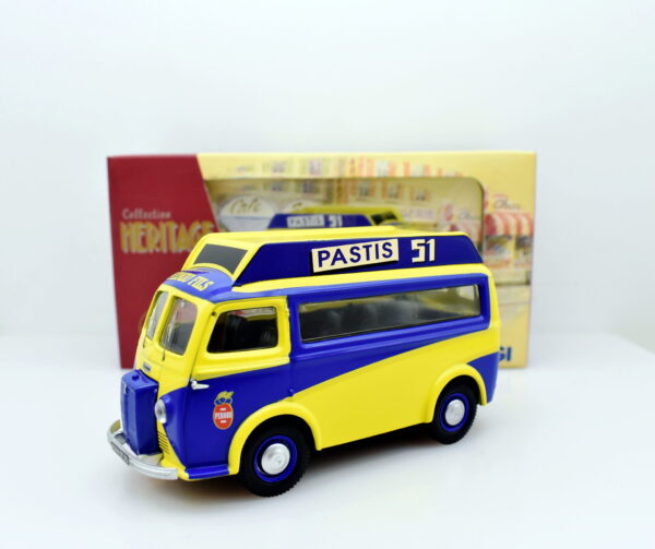 Modellino Camion scala 1:43 peugeot D3A Pernod ET FILS Corgi diecast modellismo da collezione