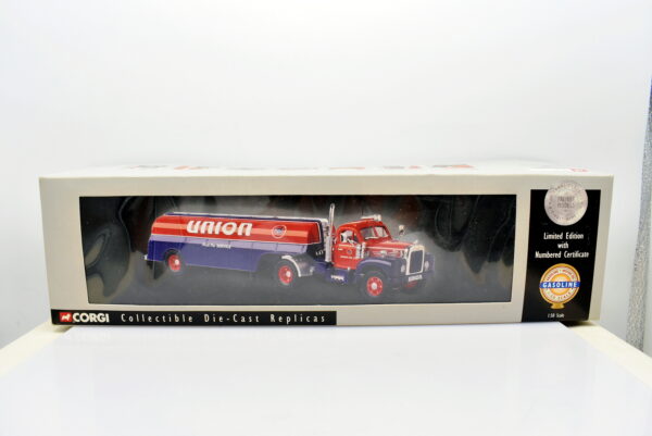Modellino Camion scala 1:50 Mack B series union 76 tanker Corgi diecast modellismo da collezione - Image 2
