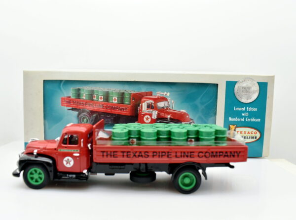 Modellino Camion scala 1:50 Diamond T620 dropside with oil drums Corgi diecast modellismo da collezione