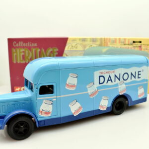 Modellino Camion scala 1:50 Bernard type 110 fourgon DANONE Corgi diecast modellismo da collezione