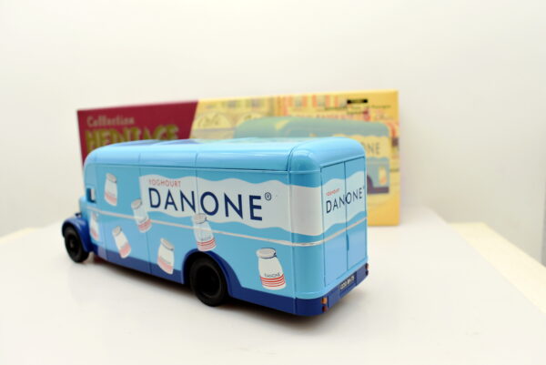 Modellino Camion scala 1:50 Bernard type 110 fourgon DANONE Corgi diecast modellismo da collezione - Image 5