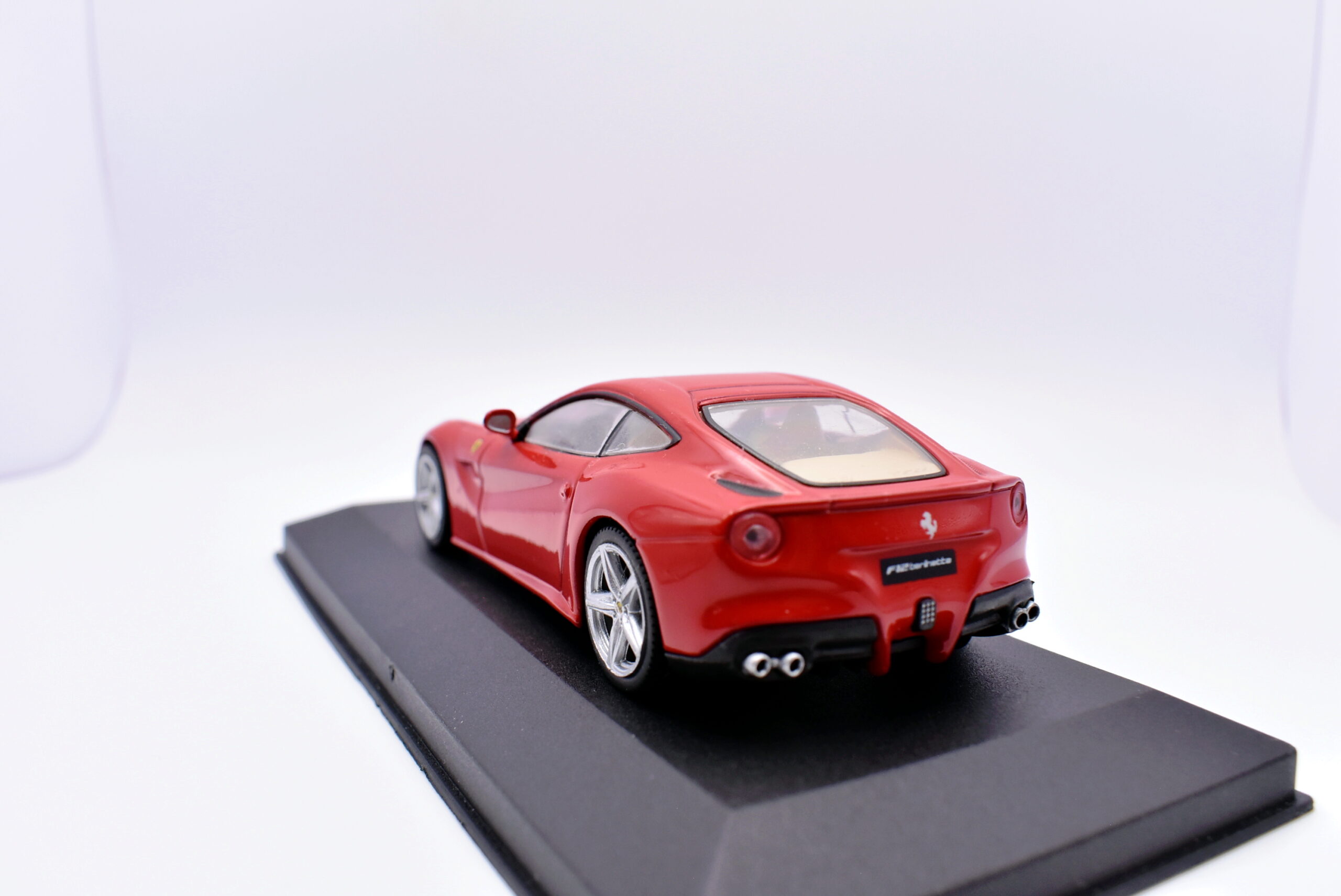 Modellino auto scala 1:43 Ferrari F12 Berlinetta IXO diecast modellismo da collezione - Image 5