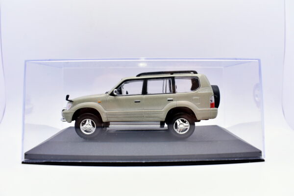 Modellino auto scala 1:43 Toyota Land Cruiser diecast modellismo statico - Image 4