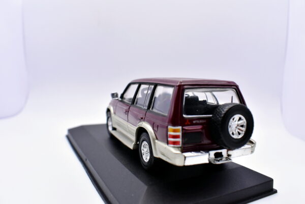 Modellino auto scala 1:43 Mitsubishi Pajero diecast modellismo statico - Image 5