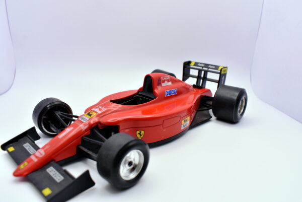 Modellini auto FORMULA 1 scala 1:24 Ferrari 641/2 Burago