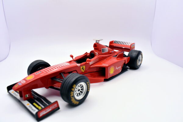 Modellini auto FORMULA 1 scala 1:24 Ferrari F300 Burago