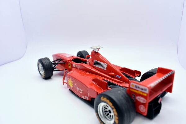 Modellini auto FORMULA 1 scala 1:24 Ferrari F300 Burago - Image 4