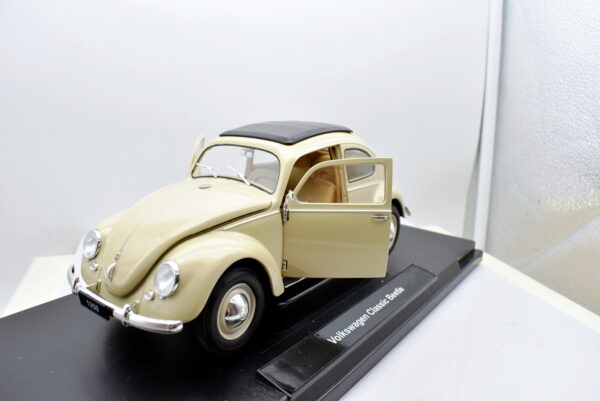 Modellino auto scala 1:18 Vw Beetle kafer modellismo da collezione - Image 2
