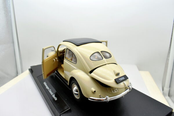 Modellino auto scala 1:18 Vw Beetle kafer modellismo da collezione - Image 3