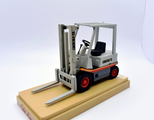 Modellino muletto scala 1:25 old cars for fiat modellismo da collezione