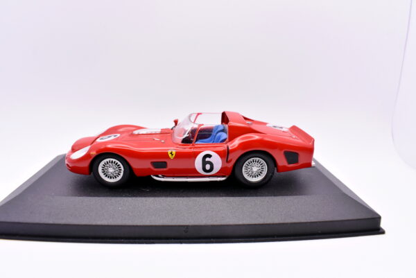 Modellino auto Ferrari 330 TR racing collection 1:43 diecast modellismo