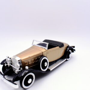 Modellino auto scala 1:43 Cadillac mod V16 Rio diecast modellismo statico usati