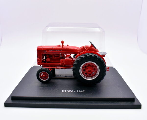 modellino trattore scala 1:43 IH W6 diecast edicola da collezione modellismo
