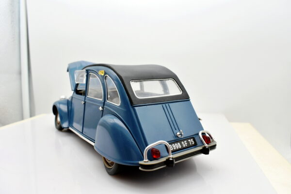 Modellino auto scala 1:17 Citroen 2 CV diecast modellismo da collezione - Image 3