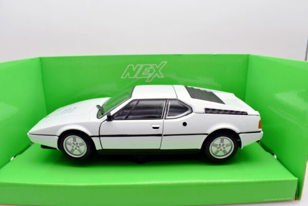 Modellino auto scala 1:24 BMW M1 diecast modellismo statico - Image 3