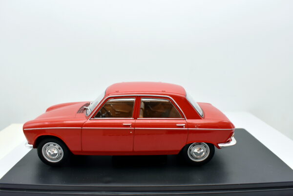 Modellino auto scala 1:24 peugeot 204 diecast modellismo da collezione - Image 3
