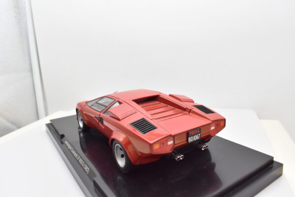 Modellino auto Lamborghini Countach LP 400 S scala 1:24 diecast modellismo da collezione - Image 2