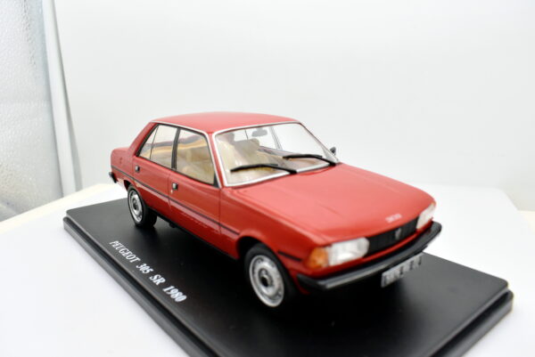 Modellino auto scala 1:24 Peugeot 305 SR diecast collezione modellismo - Image 2