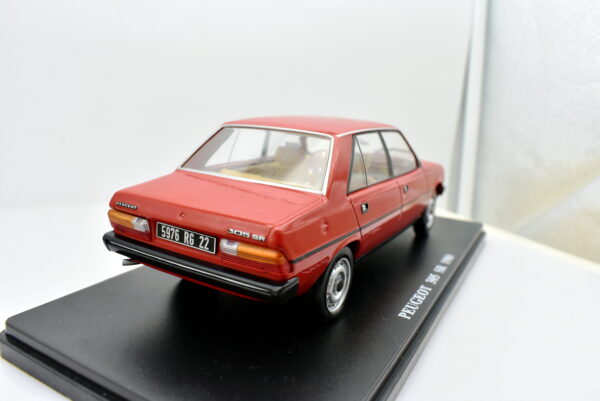 Modellino auto scala 1:24 Peugeot 305 SR diecast collezione modellismo - Image 4
