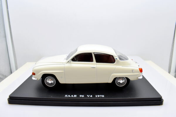 Modellino auto scala 1:24 SAAB 96 V4 diecast collezione modellismo - Image 2