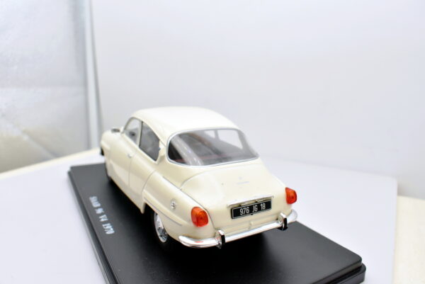 Modellino auto scala 1:24 SAAB 96 V4 diecast collezione modellismo - Image 4