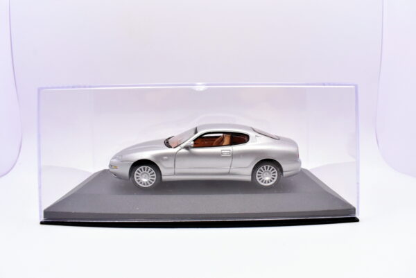 Modellino auto scala 1:43 Maserati coupe cambiocorsa modellismo statico da collezione diecast - Image 5