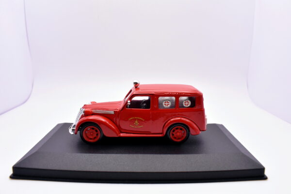 Modellino auto scala 1:43 Fiat 1100E Furgone Versione vigli del fuoco Brumm diecast modellismo statico - Image 2