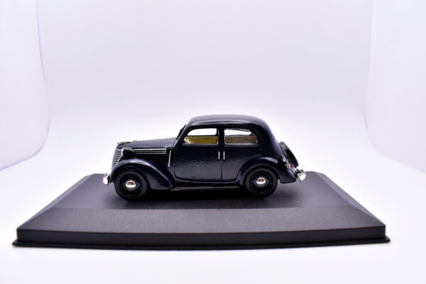 Modellino auto scala 1:43 Fiat 1100 Brumm diecast modellismo statico - Image 2
