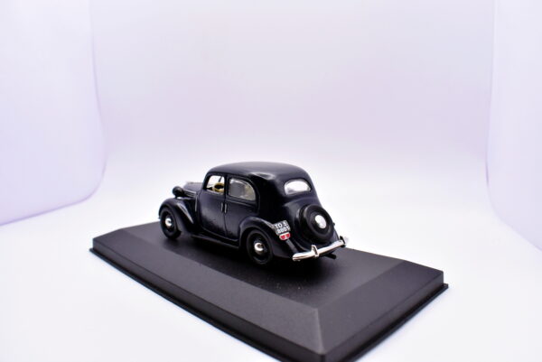 Modellino auto scala 1:43 Fiat 1100 Brumm diecast modellismo statico - Image 3