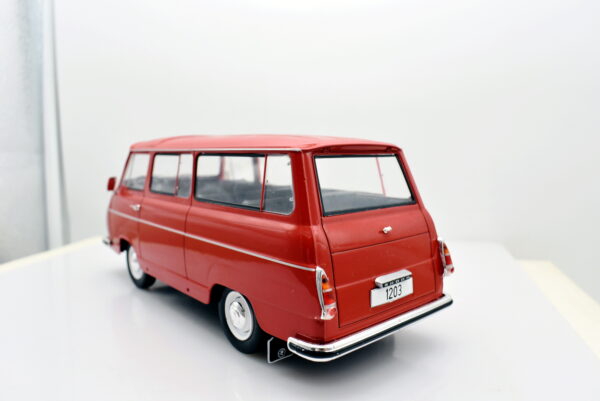 Modellino auto scala 1:24 skoda 1203 diecast modellismo statico - Image 4