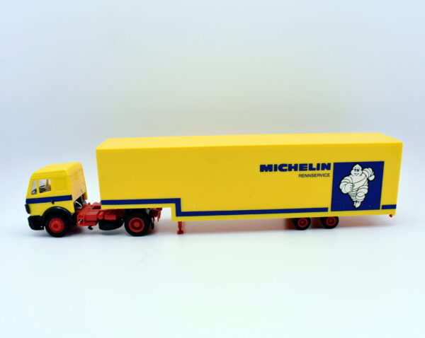 modellino camion scala 1:87 Herpa mercedes michelin modellismo da collezione - Image 2