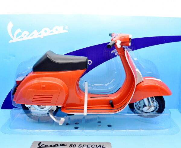 Modellini vespa 50 SPECIAL scala 1:18 modellismo da collezione