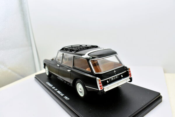 Modellino auto scala 1:24 Citroen ID 19 BREAK diecast collezione modellismo - Image 4