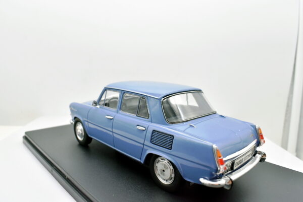 modellino auto Skoda 1000 MB scala 1:24 collezione modellismo - Image 4