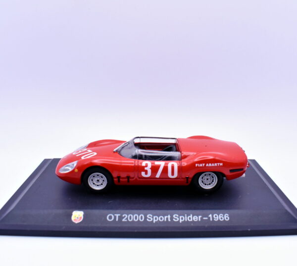 Modellino auto FIAT ABARTH OT 2000 SPIDER SPORT N.370 scala 1:43 diecast modellismo collezione ixo