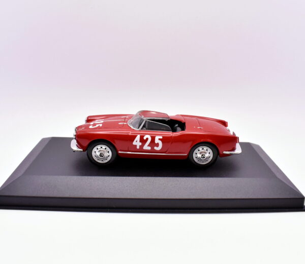 modellino auto da collezione alfa romeo giulietta spider veloce scala 1:43 diecast