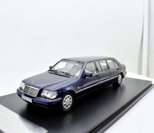 Modellino auto scala 1:43 mercedes benz W 140 S600L pullman NEO diecast modellismo statico