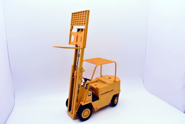 Modellino muletto scala 1:25 JOAL CATERPILLAR CARRELLO modellismo usati - Image 5