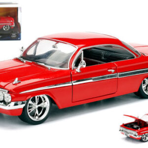 Modellino auto film movie DOM'S CHEVY IMPALA FAST & FURIOUS 8 1:24 modellismo statico collezione