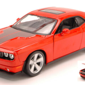 Modellino auto scala 1:24 DODGE CHALLENGER SRT8 diecast modellismo statico collezione