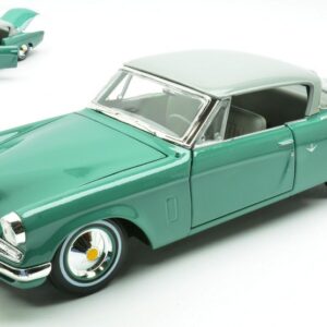 Modellino auto scala 1:18 STUDEBAKER STARLINER GREEN diecast modellismo statico