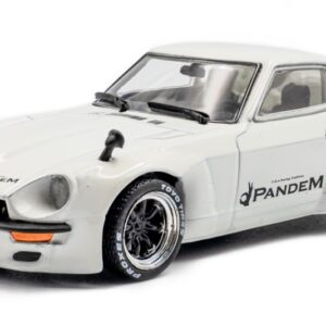 Modellino auto scala 1:43 DATSUN 240Z ROCKET BUNNY COUPE WHITE diecast modellismo statico