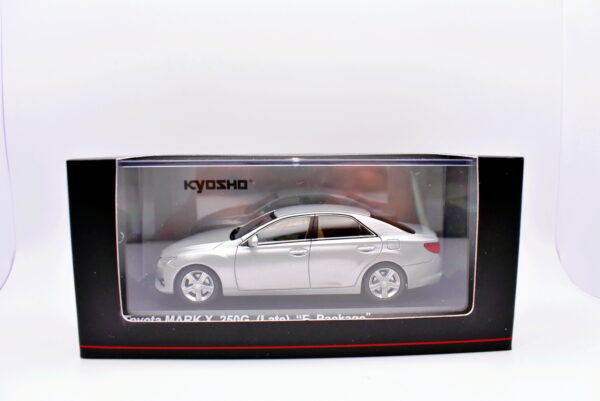 Modellino Auto Scala 1:43 Toyota mark X 250G Kyosho modellismo statico - Image 2