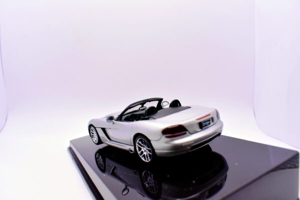 Modellino auto scala 1:43 Dodge viper diecast modellismo collezione autoart - Image 4