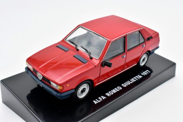 Modellino auto scala 1:43 Alfa Romeo Giulietta diecast modellismo da collezione - Image 3