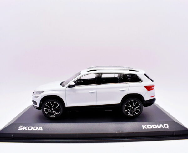 Modellino auto scala 1:43 Skoda kodiaq diecast modellismo da collezione norev