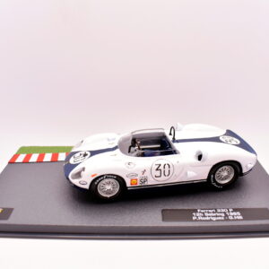 Modellino auto Ferrari 330 P racing collection scala 1:43 ixo diecast modellismo