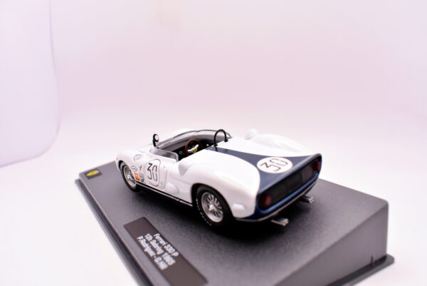 Modellino auto Ferrari 330 P racing collection scala 1:43 ixo diecast modellismo - Image 4