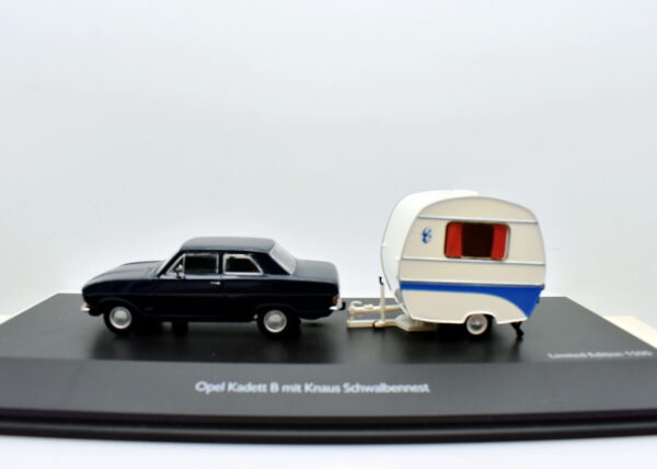 Modellino Auto Scala 1:43 Opel kadett B ROULOTTE Schuco diecast modellismo car